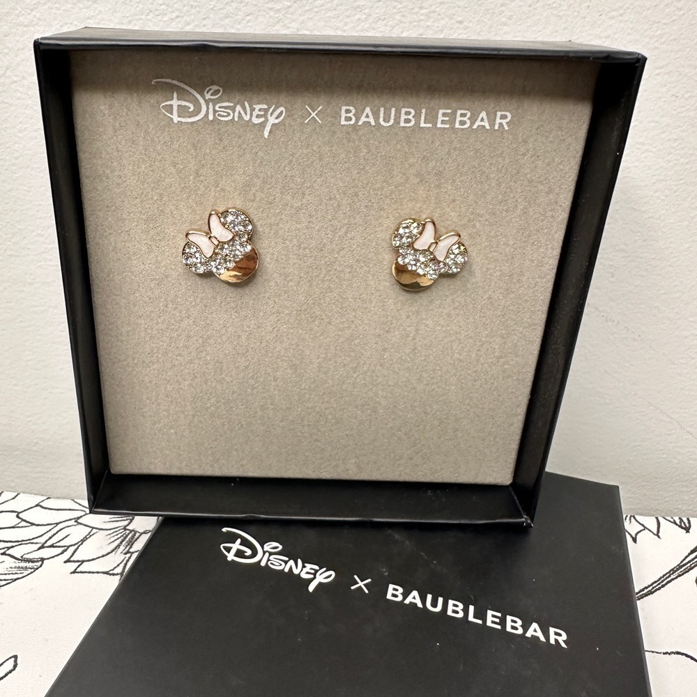 New in Box - Disney X BAUBLEBAR Minnie Mouse Gold Pave Stud Earrings